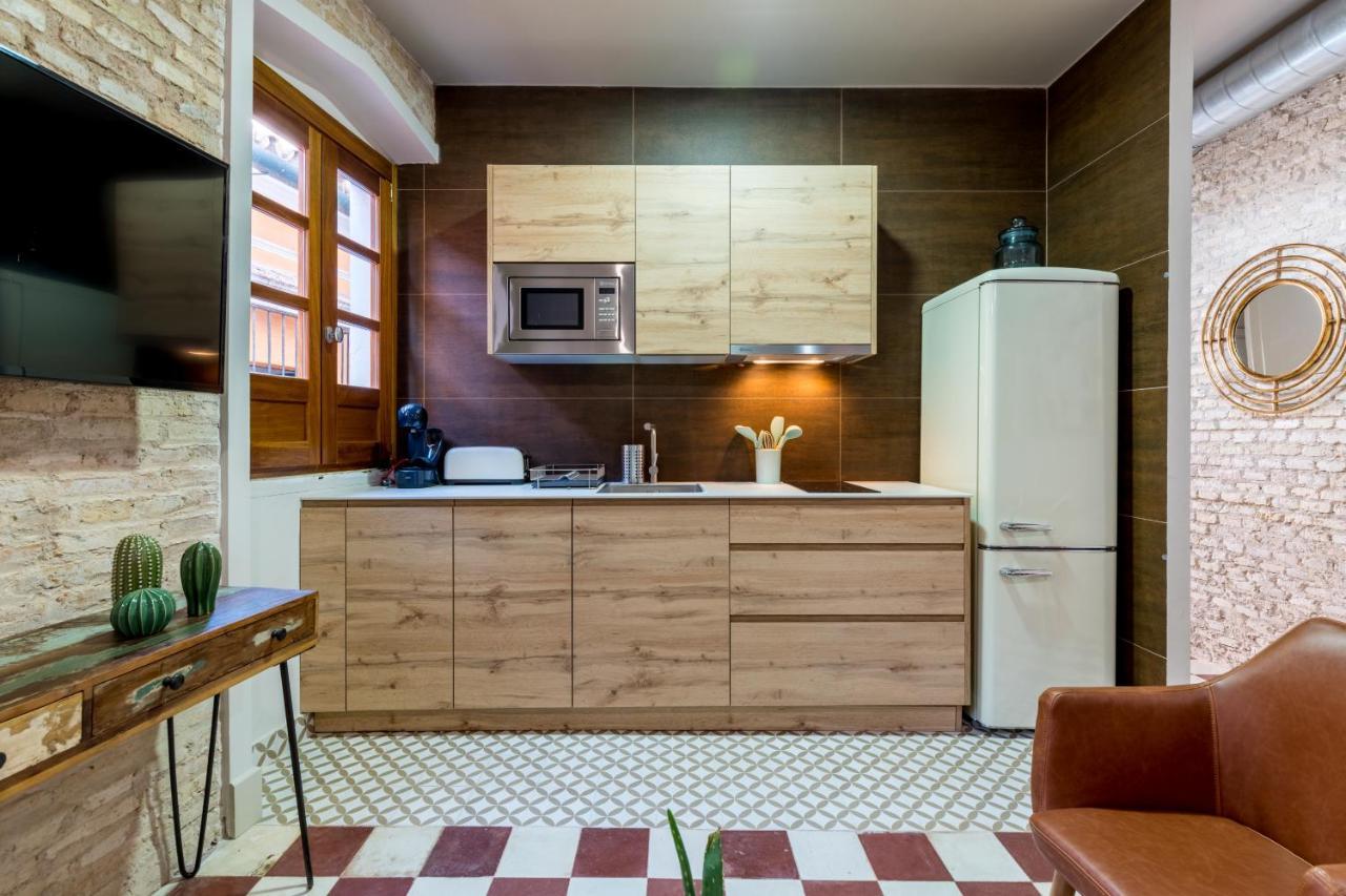 Dona Elvira Suites Cathedral Seville Luaran gambar