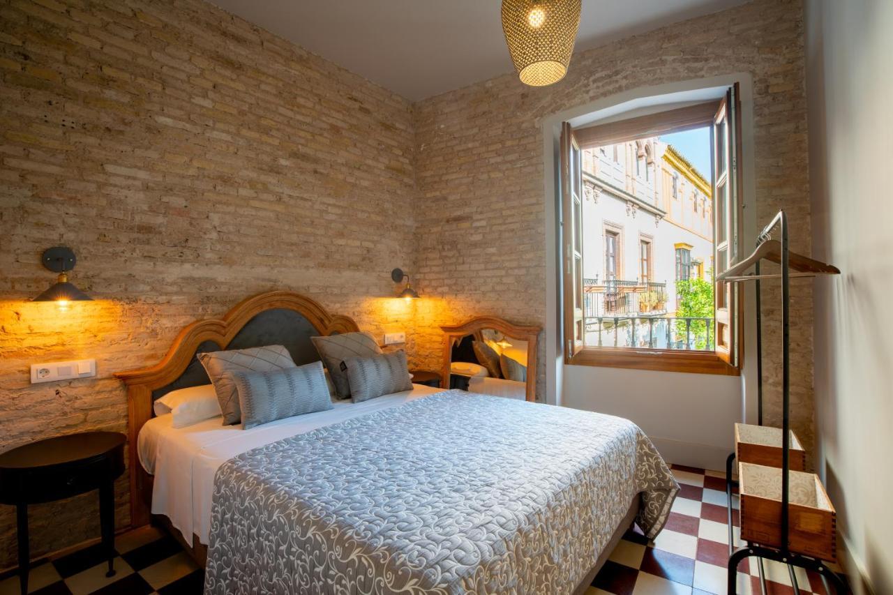 Dona Elvira Suites Cathedral Seville Luaran gambar