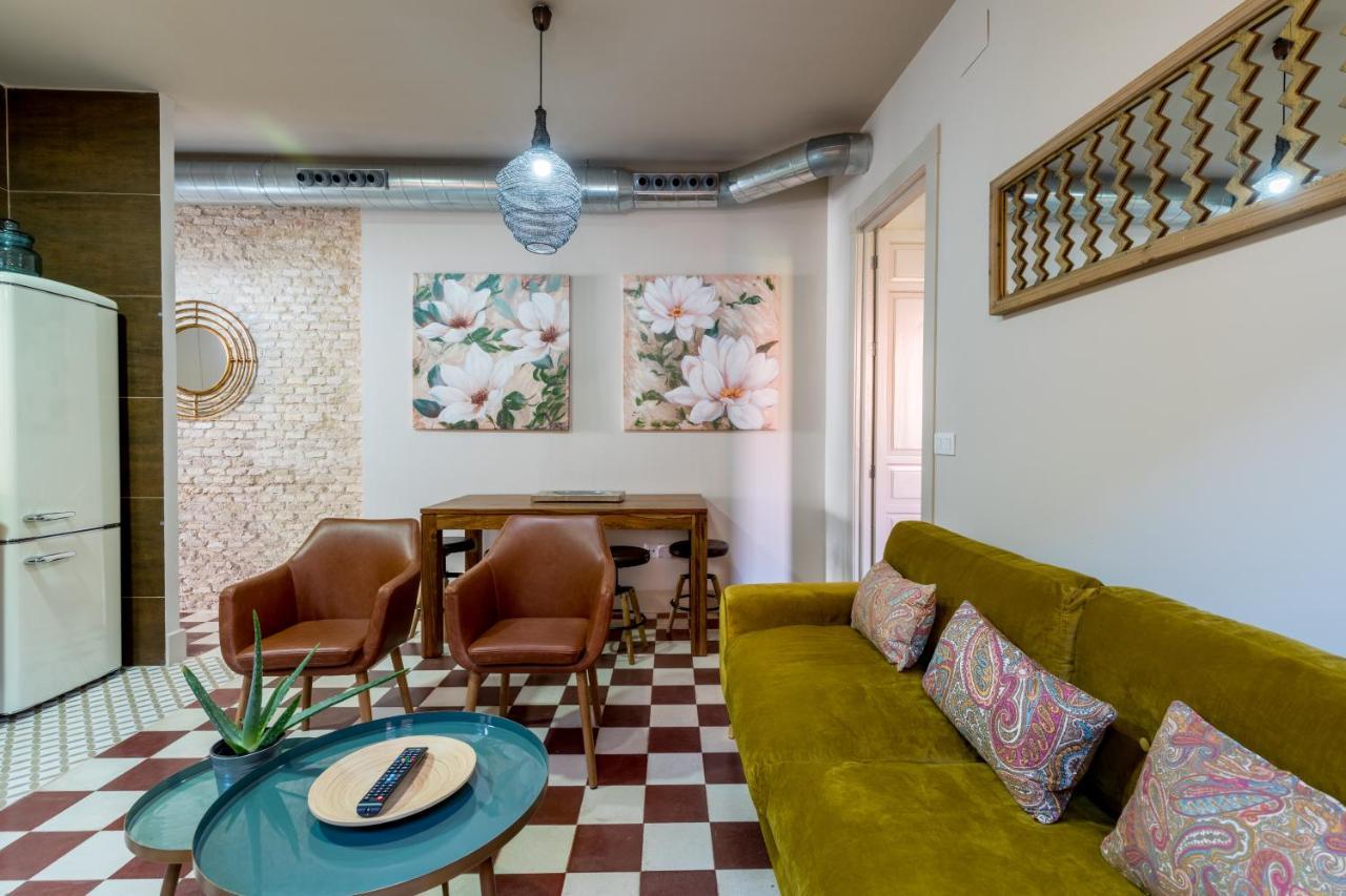 Dona Elvira Suites Cathedral Seville Luaran gambar