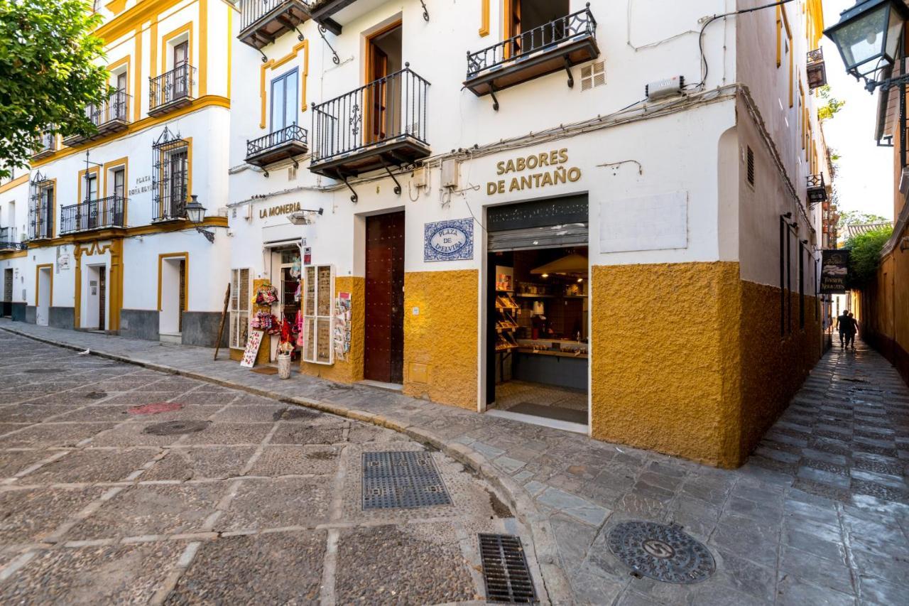 Dona Elvira Suites Cathedral Seville Luaran gambar