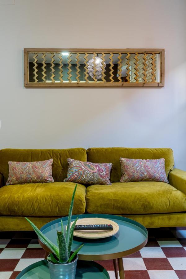Dona Elvira Suites Cathedral Seville Luaran gambar